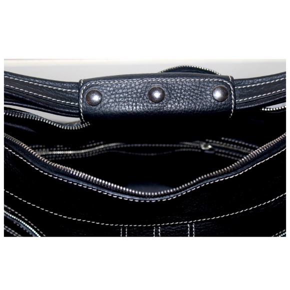 TOD’S Large Milky Bag W/ Feet Black Leather Shoulder Bag Hobo Style EUC - Picture 6 of 8